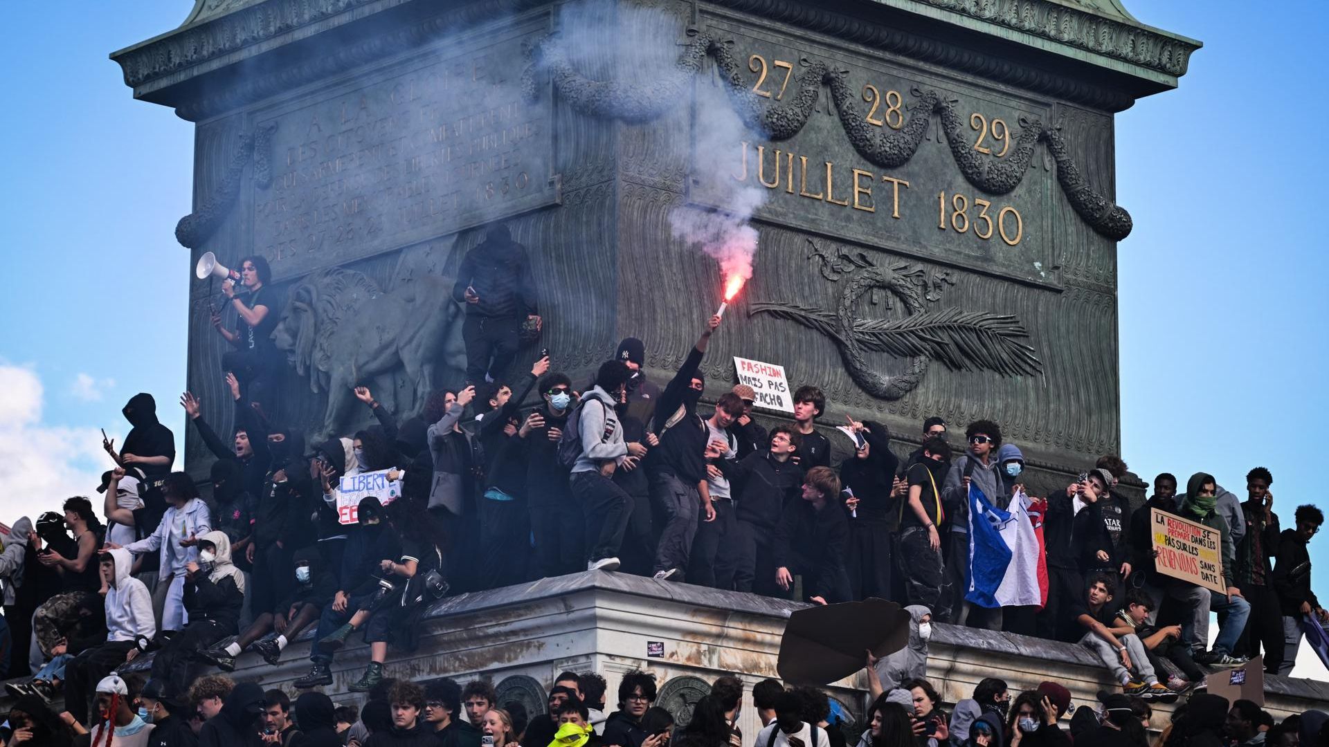 protestas estudiantiles en París